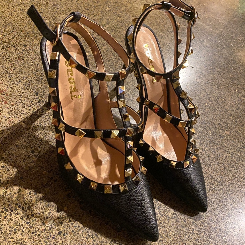 Vocosi Ankle Strap Gold Rivets Stiletto Heel